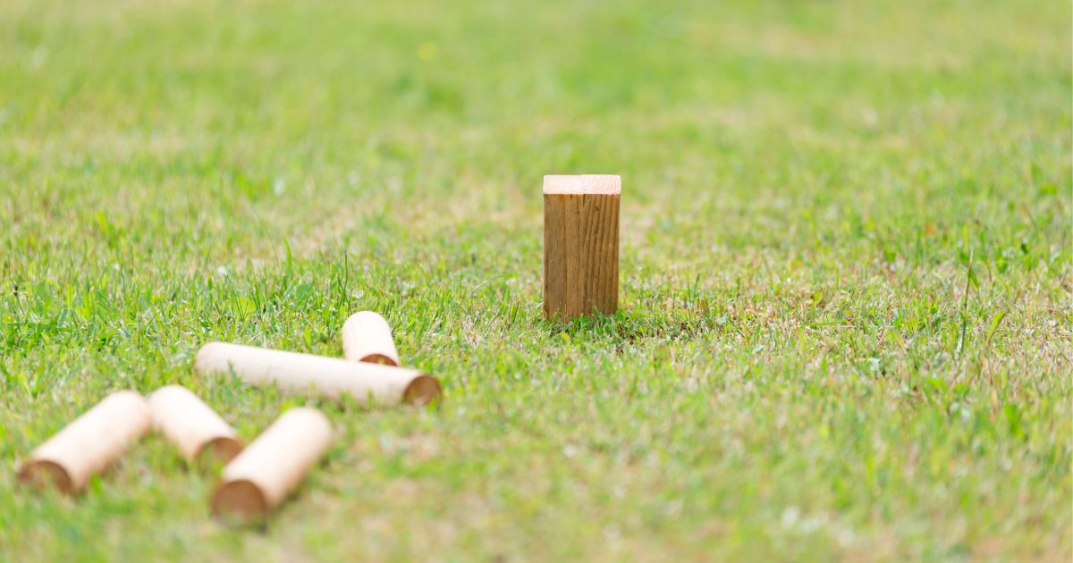 Kubb Outdoor Party Game