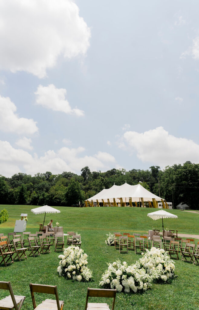 Indie Hollow - Outdoor ceremony