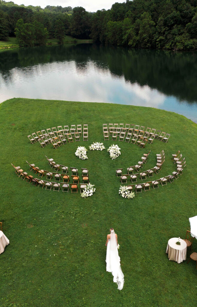 Indie Hollow - Round Outdoor ceremony