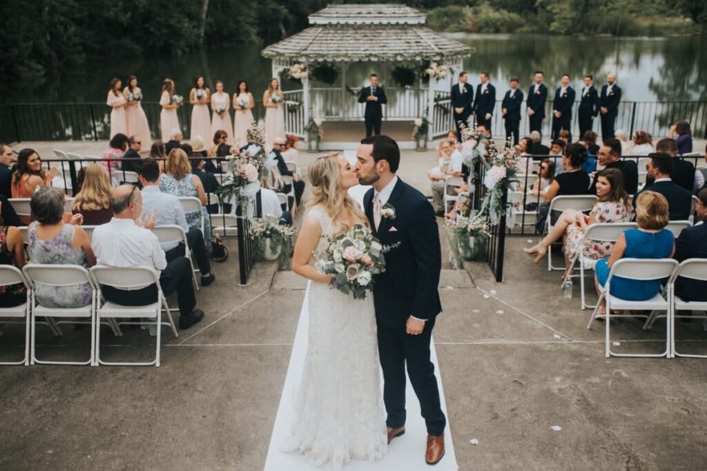 Lake Lyndsay - Couple just married